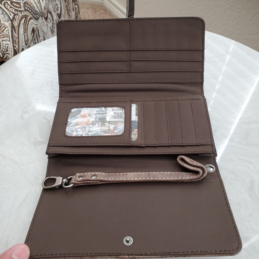 American Bling by Montana West Wallet/Wristlet - Picture 3 of 3